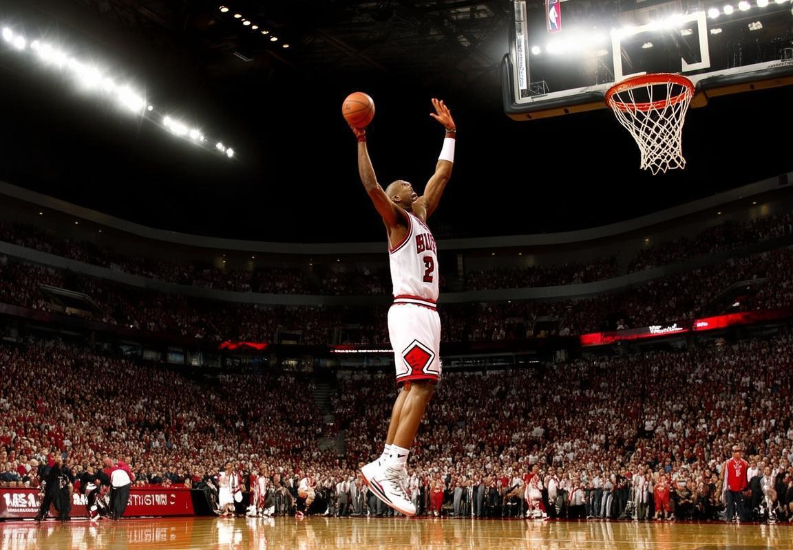 2010公牛VS火箭：罗斯绝杀之夜，NBA经典对决回顾